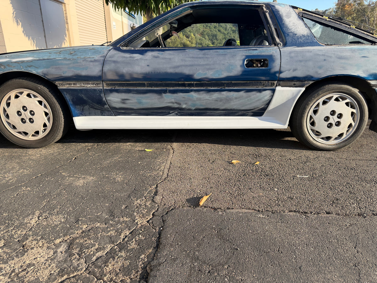 DPG Fiberglass Side Skirts (Pair)  1986.5-1992 – Mk3 Toyota Supra (A70)
